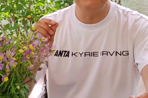 蘇群：詹眉現(xiàn)在只能打2到3節(jié)的好球，若無年輕的持球核心加入，湖人下賽季仍走不遠